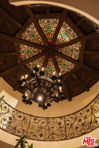 2400 Inverness Avenue, Los Angeles, CA 90027