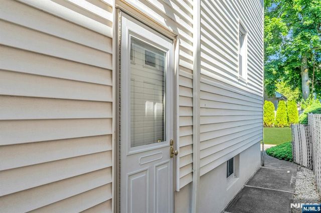 511 Hickory Street, Kearny, NJ 07032