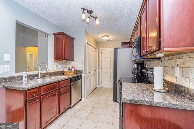 10 Evan Court, Newnan, GA 30263