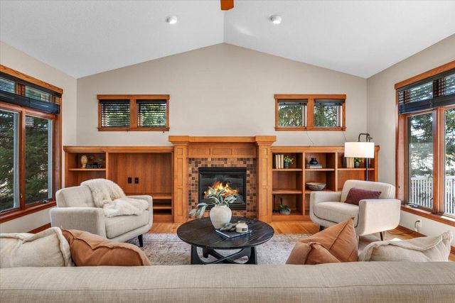 16931 E Lake Drive, Lakeville, MN 55044
