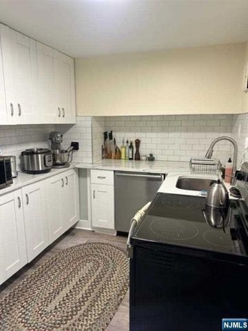 79 Valley Road B, Montclair, NJ 07042