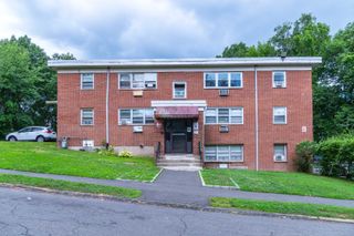 304 Pine Rock Avenue APT C16, Hamden, CT 06514