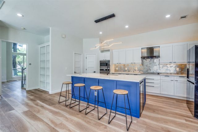 6032 Ainsdale Court, Dallas, TX 75252