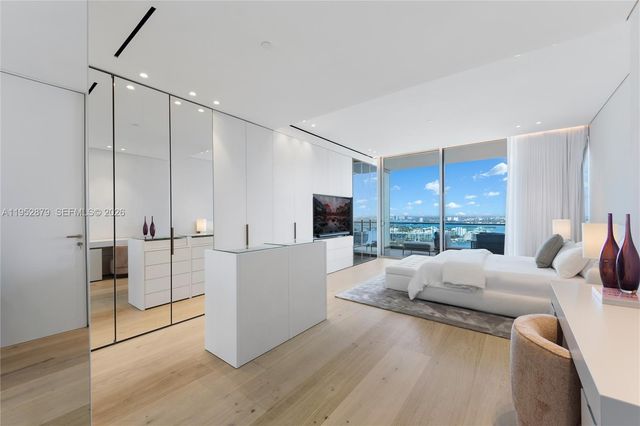 10203 Collins Avenue 2701, Bal Harbour, FL 33154