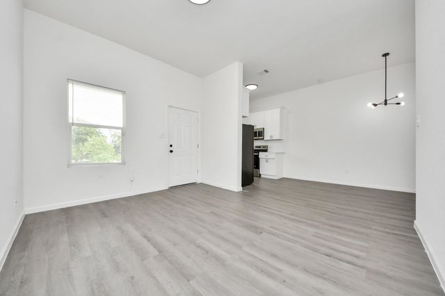 318 Tennessee Street AB, Houston, TX 77029