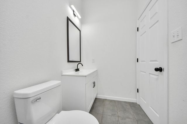 318 Tennessee Street AB, Houston, TX 77029