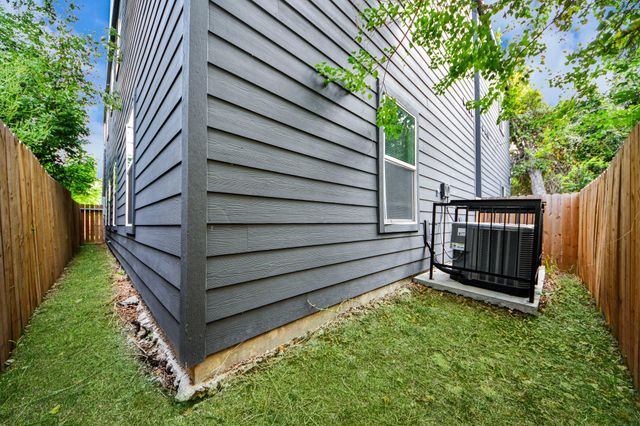318 Tennessee Street AB, Houston, TX 77029
