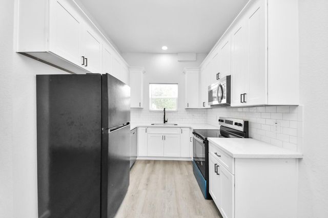 318 Tennessee Street AB, Houston, TX 77029