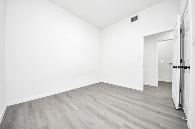 318 Tennessee Street AB, Houston, TX 77029
