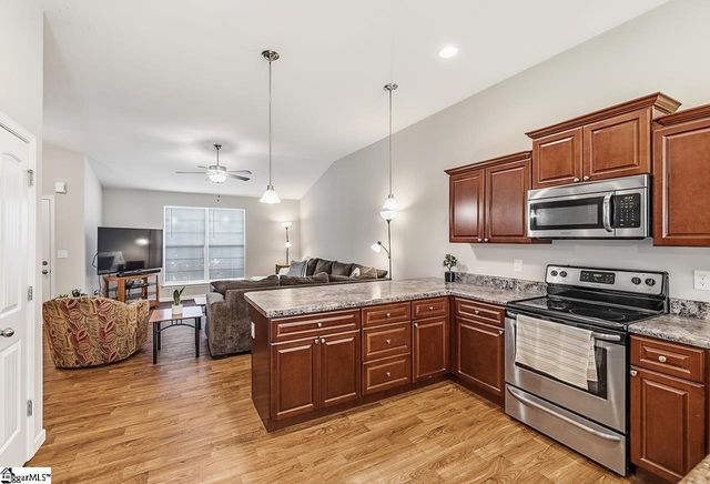 311 Catterick Way, Fountain Inn, SC 29644