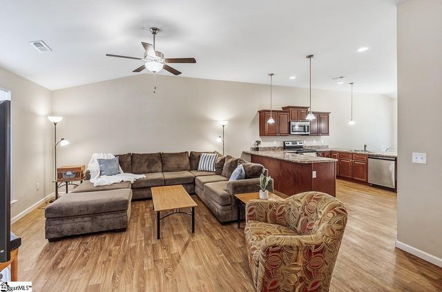311 Catterick Way, Fountain Inn, SC 29644