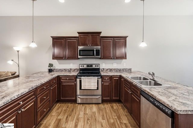 311 Catterick Way, Fountain Inn, SC 29644