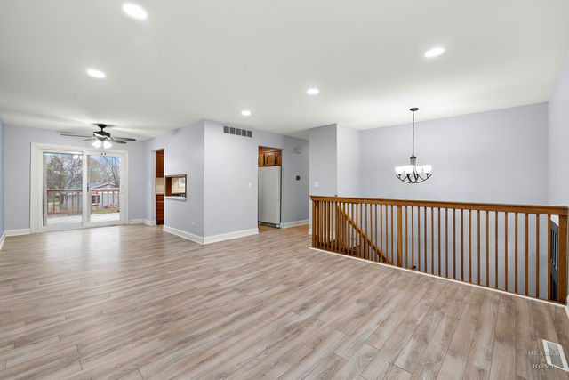 582 Arthur Drive, Cary, IL 60013