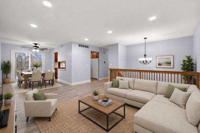 582 Arthur Drive, Cary, IL 60013