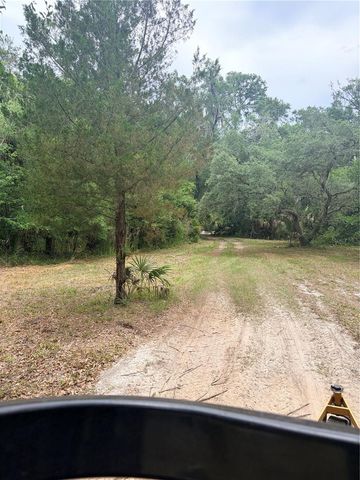 8744 W OAK STREET, Crystal River, FL 34428