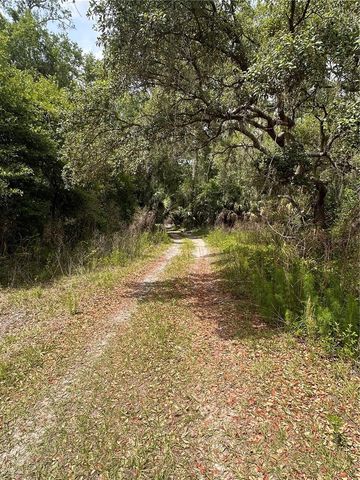 8744 W OAK STREET, Crystal River, FL 34428