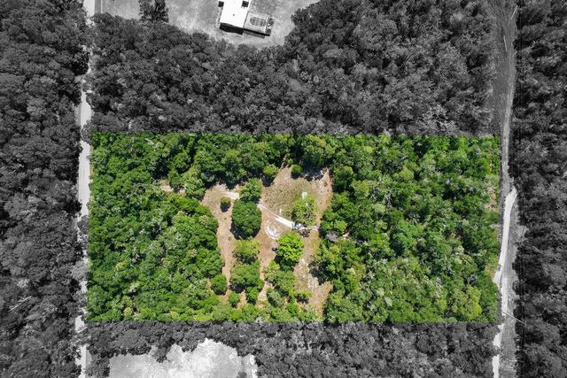 8744 W OAK STREET, Crystal River, FL 34428