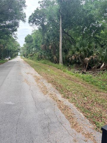 8744 W OAK STREET, Crystal River, FL 34428