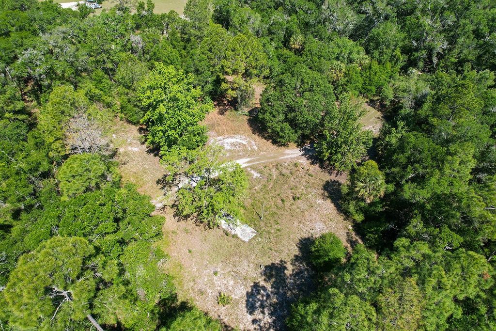 8744 W OAK STREET, Crystal River, FL 34428