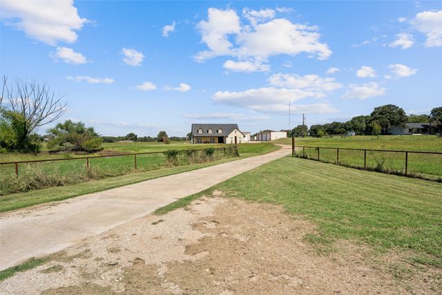 2250 County Road 913, Joshua, TX 76058