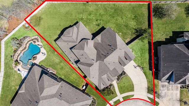 2401 Lake Shadows Lane, Friendswood, TX 77546