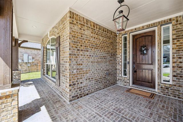 2401 Lake Shadows Lane, Friendswood, TX 77546