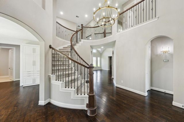 2401 Lake Shadows Lane, Friendswood, TX 77546