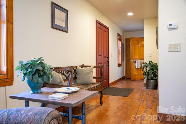 370 Moons Rest Lane, Brevard, NC 28712