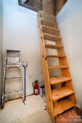 370 Moons Rest Lane, Brevard, NC 28712