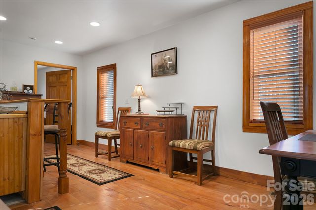 370 Moons Rest Lane, Brevard, NC 28712