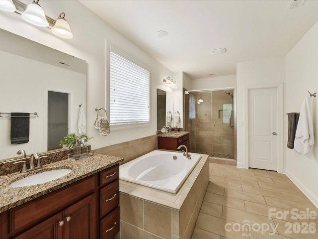 2887 Collaroy Road, Waxhaw, NC 28173