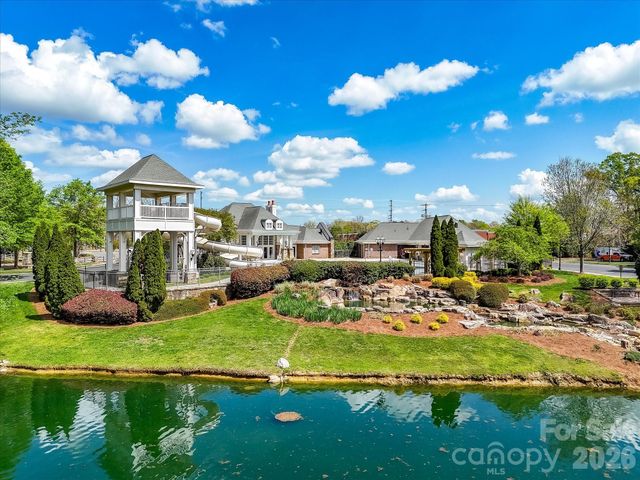 2887 Collaroy Road, Waxhaw, NC 28173