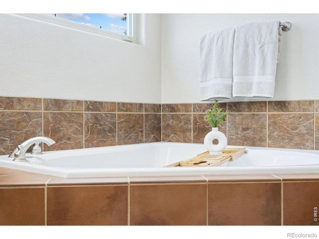 4226 Rolling Gate Road, Fort Collins, CO 80526