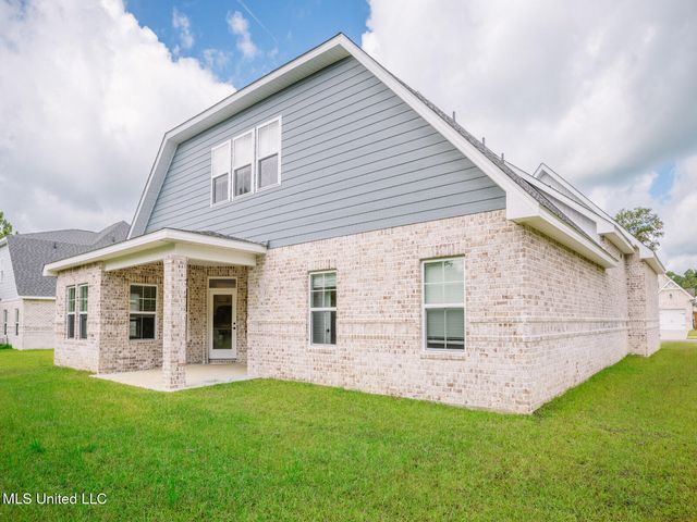 13573 Garland Road, Ocean Springs, MS 39564