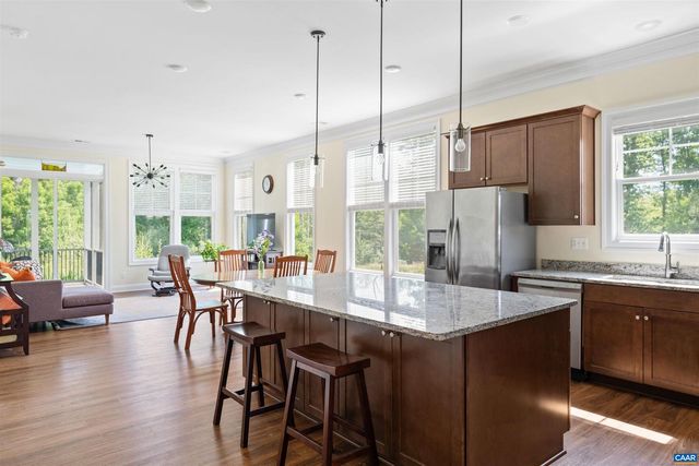 322 CLAIBOURNE RD, Crozet, VA 22932
