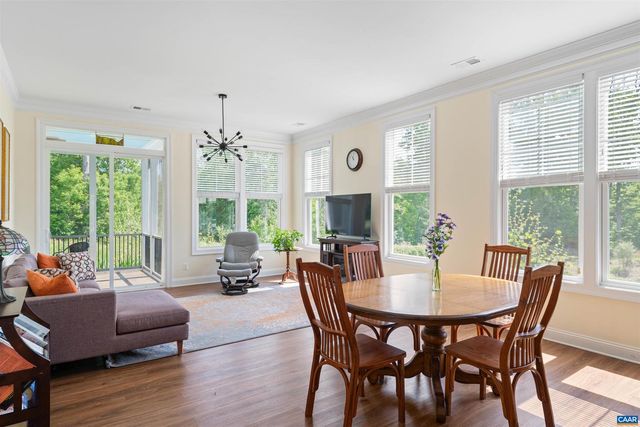 322 CLAIBOURNE RD, Crozet, VA 22932