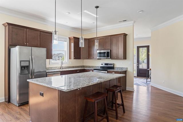 322 CLAIBOURNE RD, Crozet, VA 22932