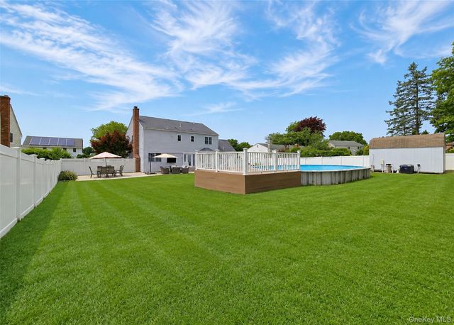 73 Springmeadow Drive, Holbrook, NY 11741