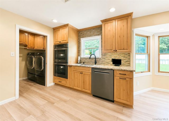 73 Springmeadow Drive, Holbrook, NY 11741