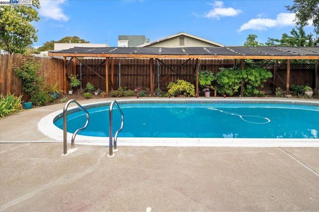 456 Lewis Ave, San Leandro, CA 94577