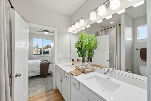 5604 Leyden Avenue, Des Moines, IA 50317