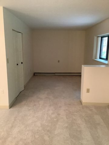 50 Cambridge Road 312, Woburn, MA 01801