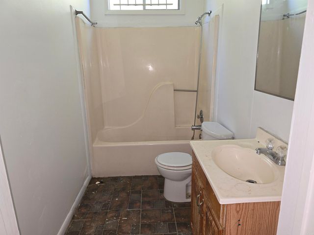 3715 W 12th Street, Little Rock, AR 72204