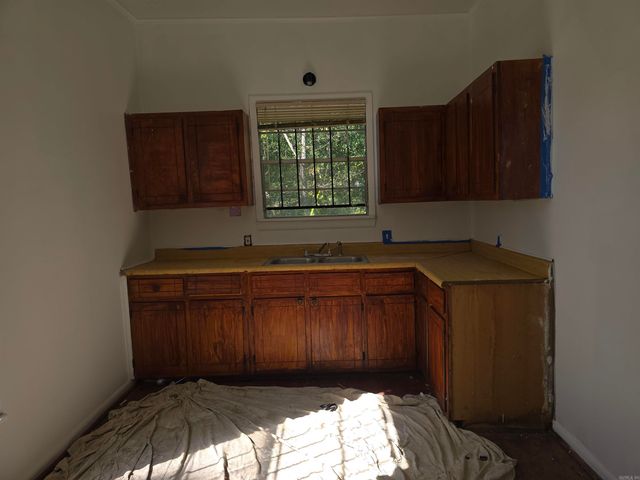 3715 W 12th Street, Little Rock, AR 72204