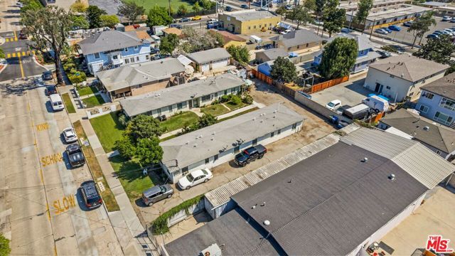 1512 W 5th Street, Santa Ana, CA 92703