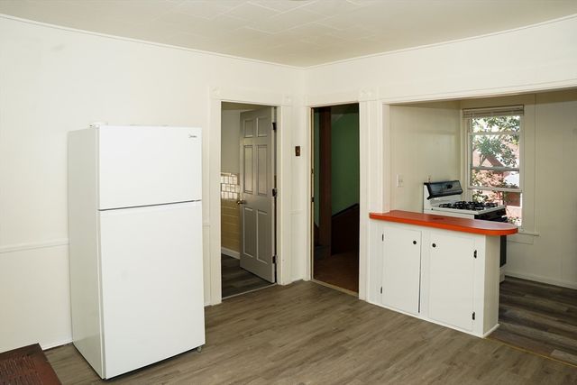 518 Cottage St, New Bedford, MA 02740