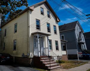 518 Cottage St, New Bedford, MA 02740