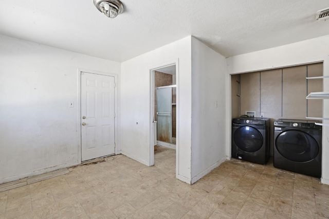 6100 Deed Ct, North Highlands, CA 95660