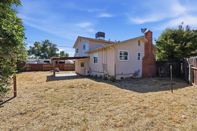 6100 Deed Ct, North Highlands, CA 95660