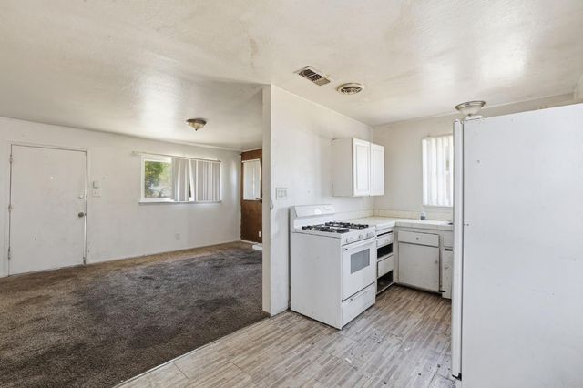 6100 Deed Ct, North Highlands, CA 95660